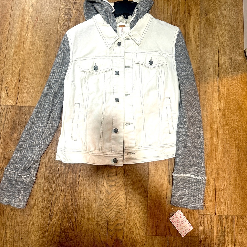Free People Cropped Distressed Denim Jacket With Hoodie. Size large.